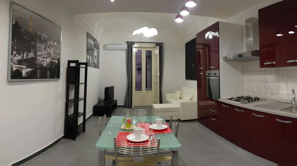 Cappuccini House Apartment คาตาเนีย ภายนอก รูปภาพ
